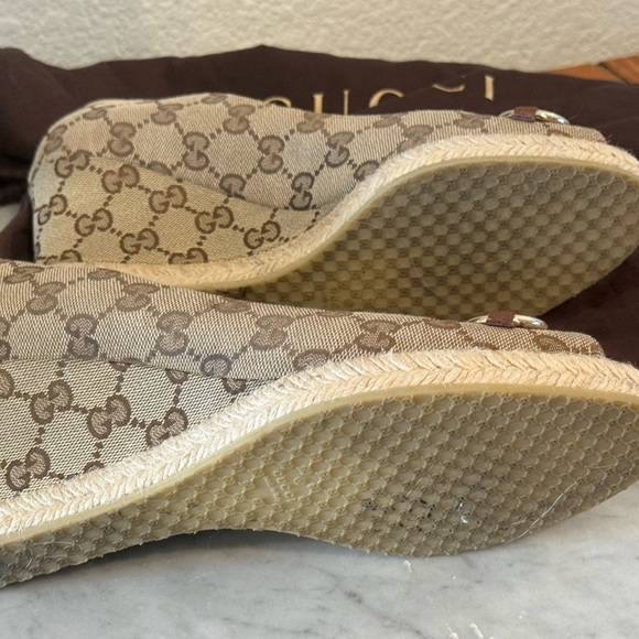 Gucci Monogram Peep Toe Wedge Shoes - Picture 5 of 5